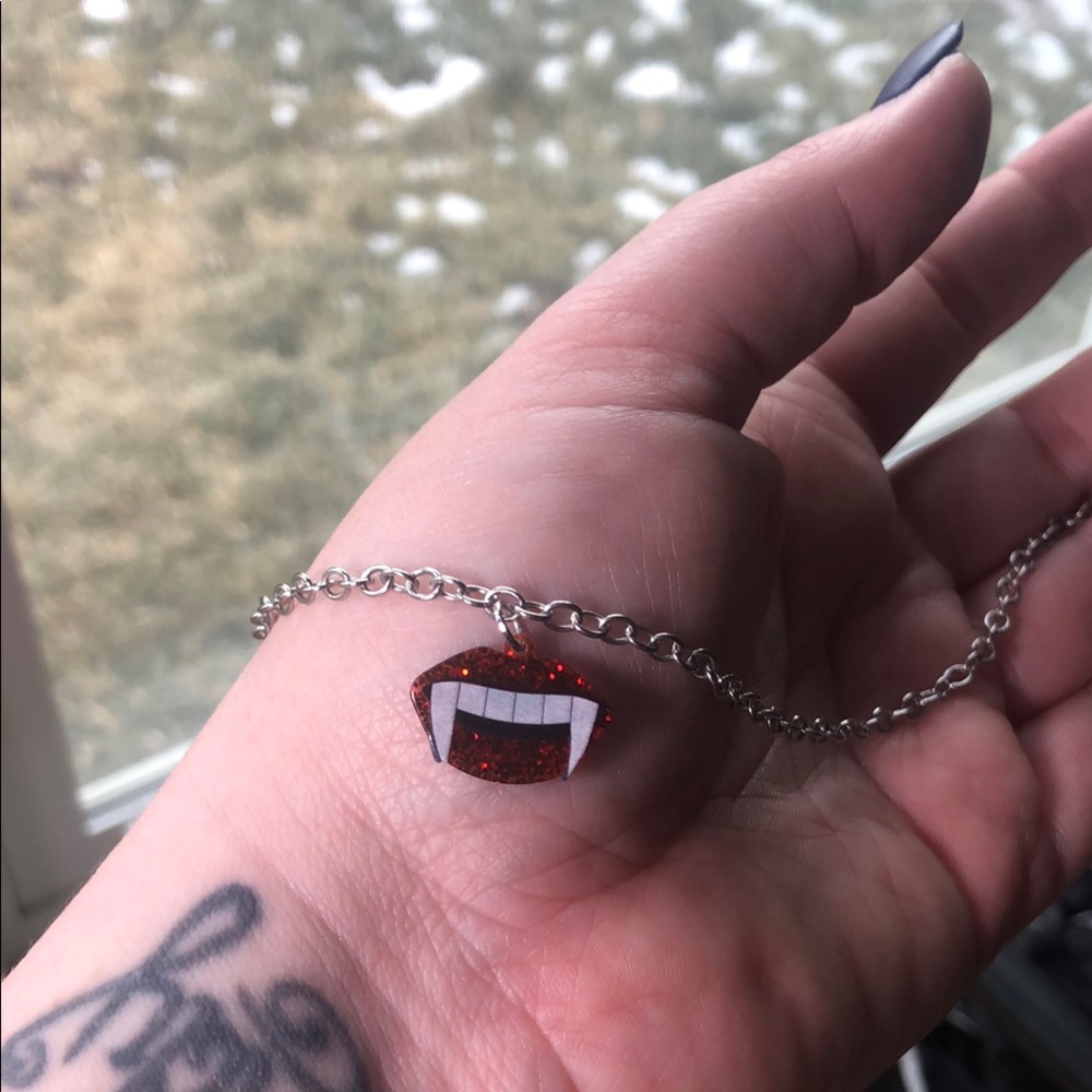 Vampire Teeth Pendant Necklace